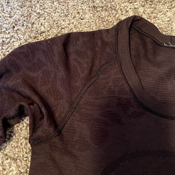 Lululemon long sleeve - Picture 2 of 2